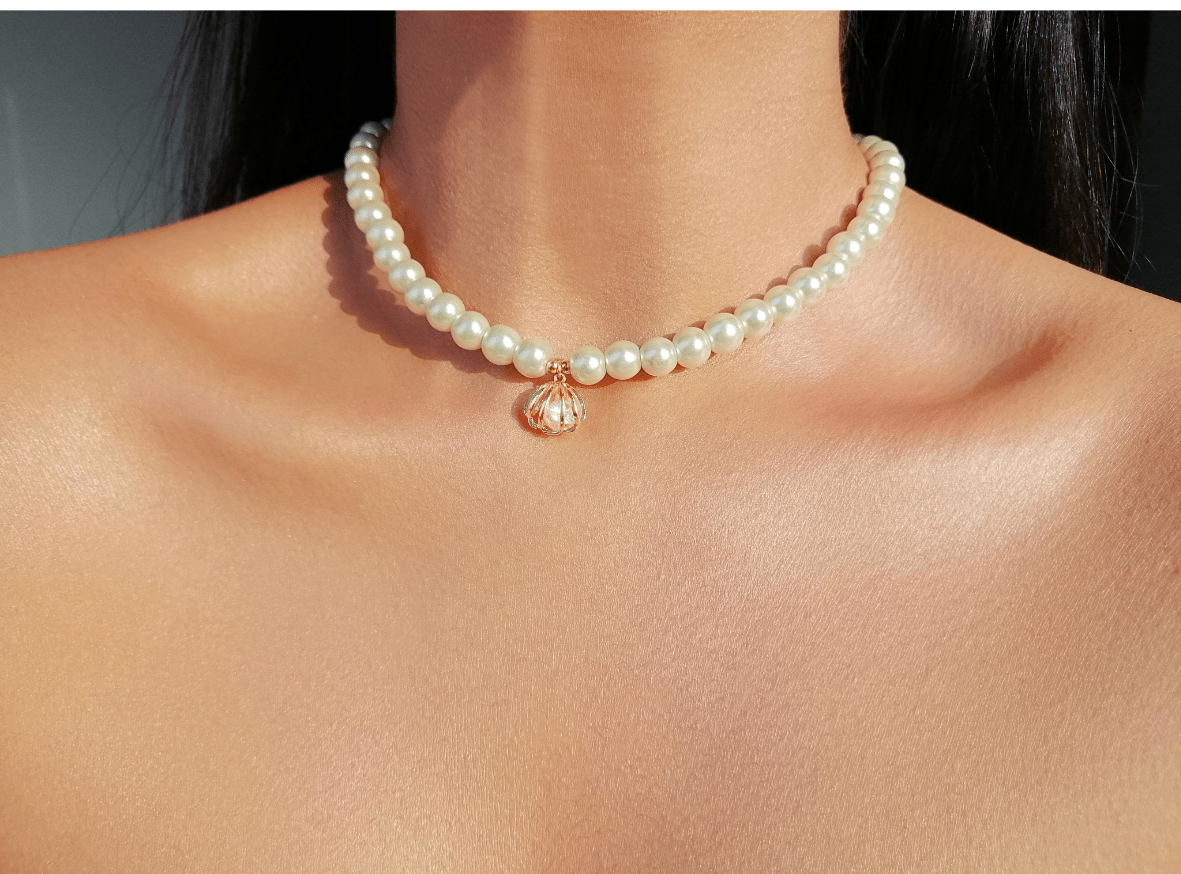 Thiare 24K Seashell Czech Pearls Choker Worn on Model’s Neck